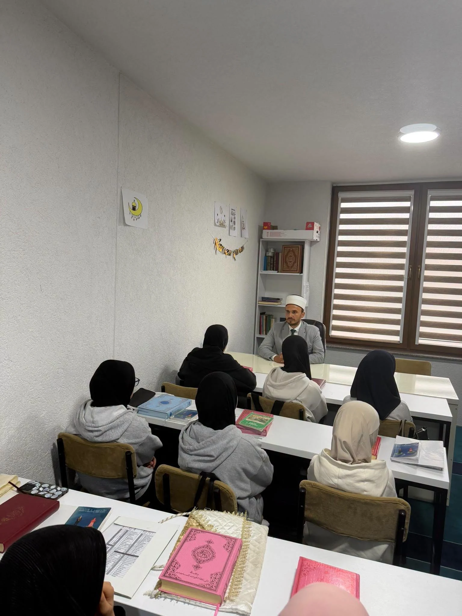 Drenovec mosque students successfully complete their Qur’an examination
